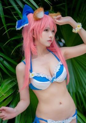 日韩海边婚纱照片欣赏_高清在线视频观看